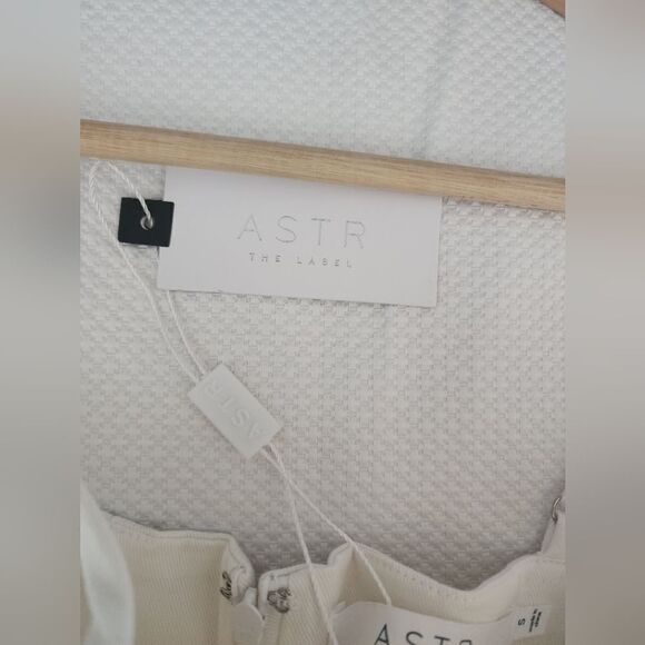 ASTR THE LABEL strappy dress - Picture 4 of 10
